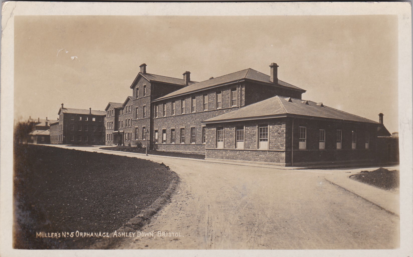 Postcard-Bristol-Millers No5 Orphanage Ashley Down - fine RP full view, used 1918