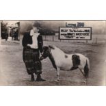 Postcard-Yorkshire/Clown/Liverpool-Billy the Yorkshire Mug and his Midget Racehorse 'Tishy' 26"