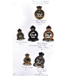 4th Queen's Own Hussars QVC, KC and EIIR Cap Badges (4) with a KC and a QC Collar. (Bi-metal). K&