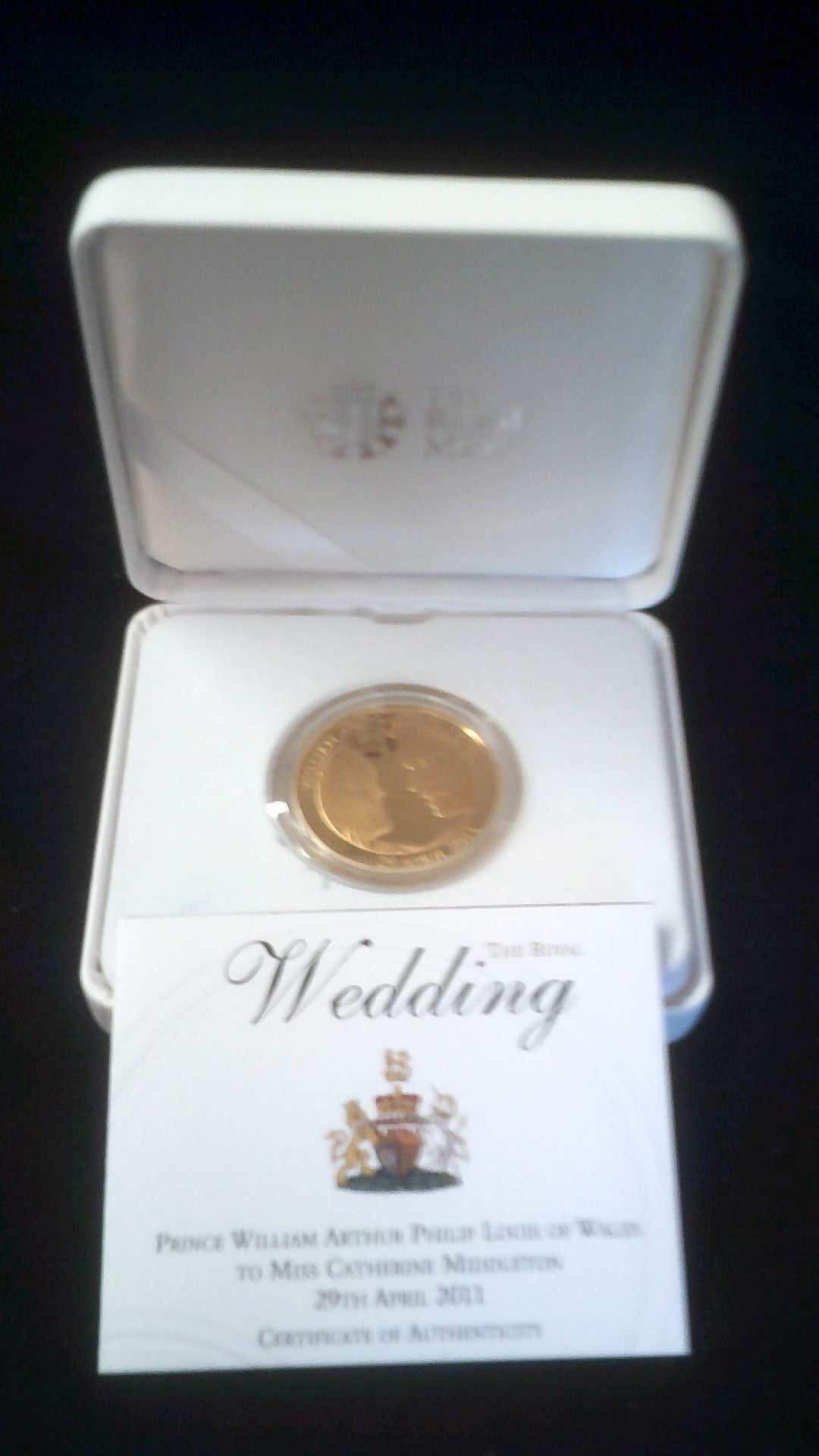 Great Britain 2011-William and Catherine Wedding Coin - .925 gold plated, Royal Mint box and