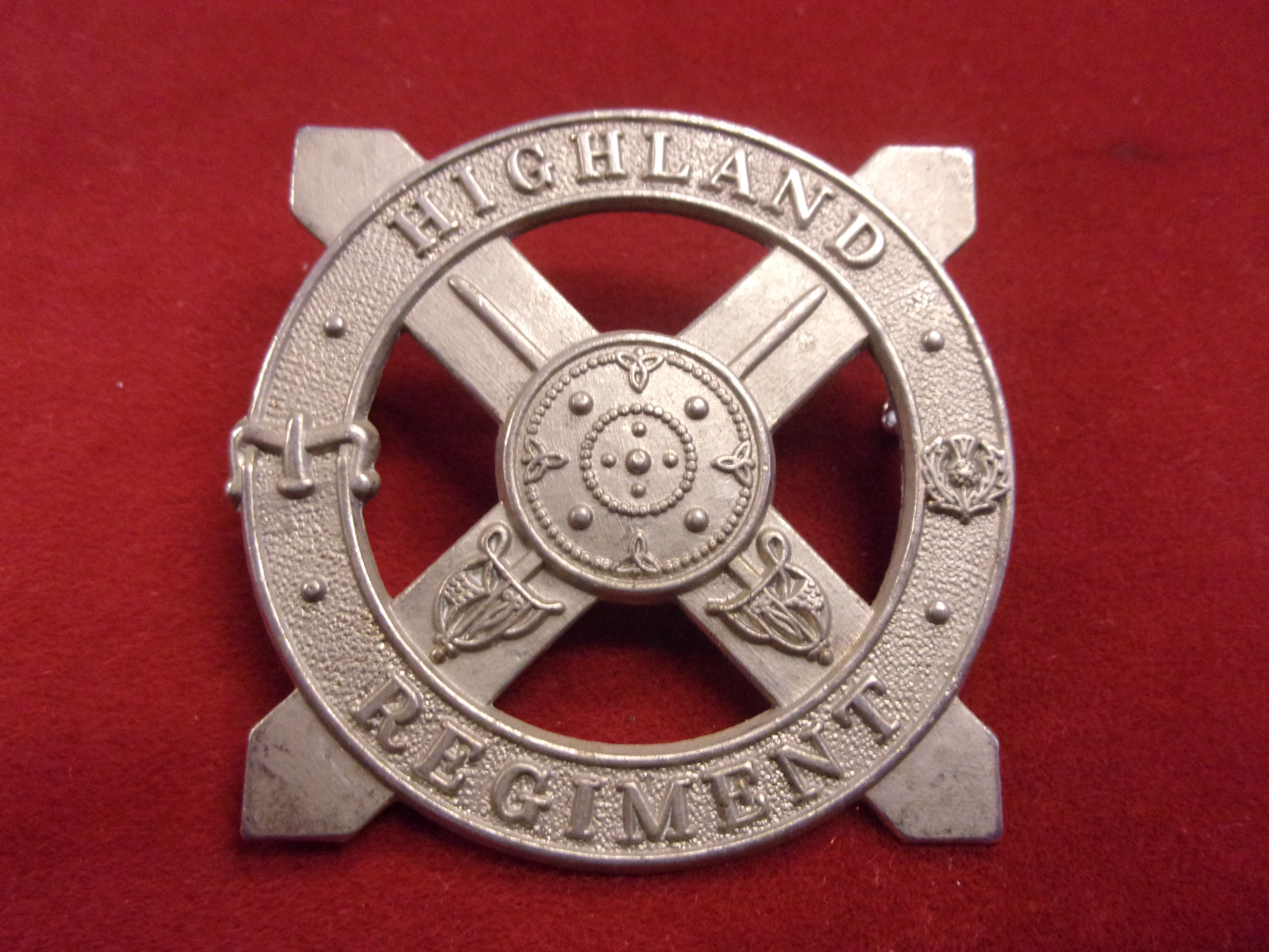 The Highland Regiment WWII Glengarry Cap Badge (White-metal), two lugs. K&K: 2023 - Image 2 of 2