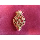 Royal Military College Officer-Cadets' Victorian Cap Badge (Gilding-metal, with red cloth