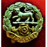 Hampshire Regiment WWI Forage Cap Badge (Bi-metal), slider. K&K: 647