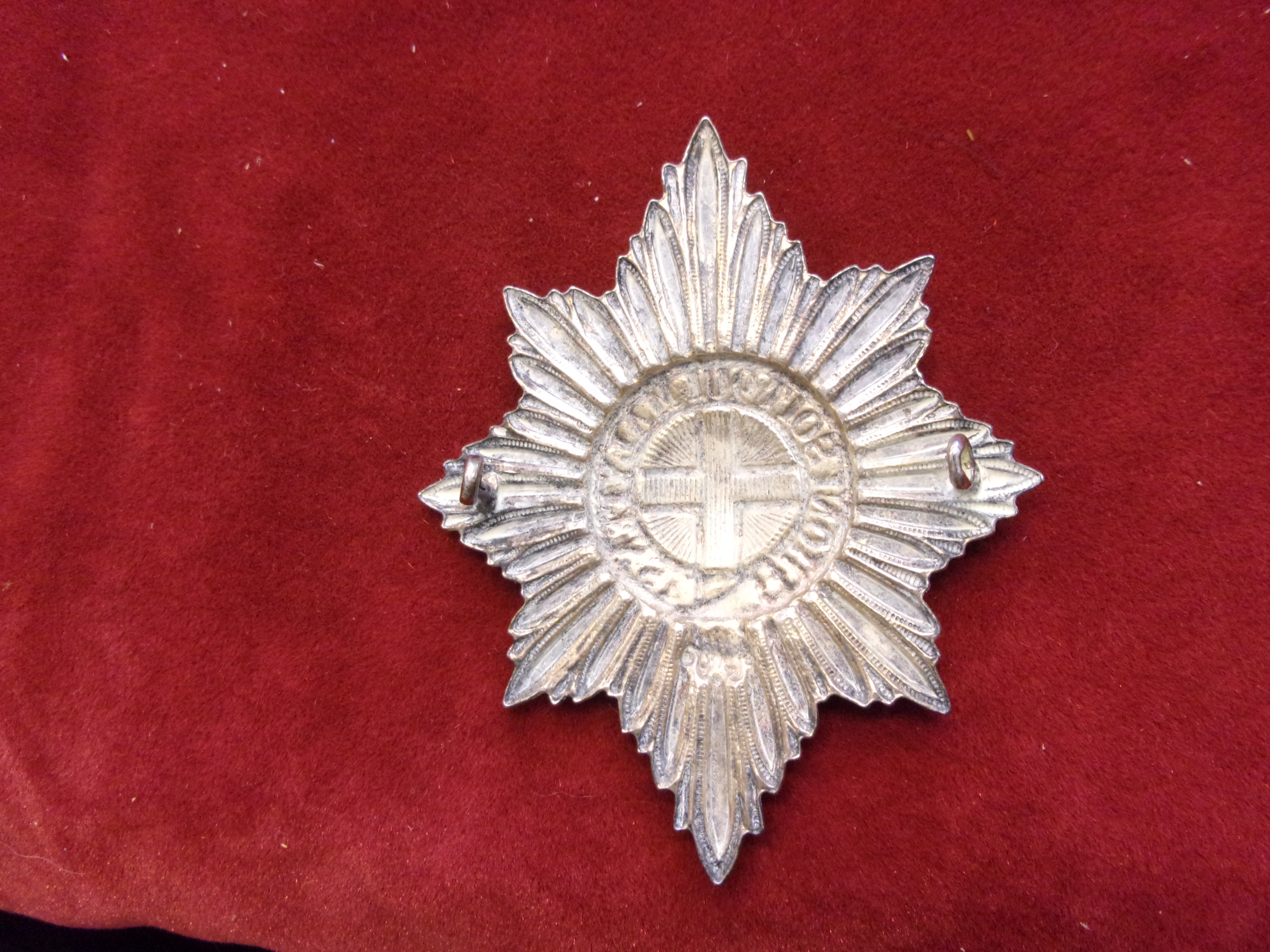 Coldstream Guards Officers Puggaree Badge (Silver and enamel) St. George's Cross within the Royal - Image 2 of 3