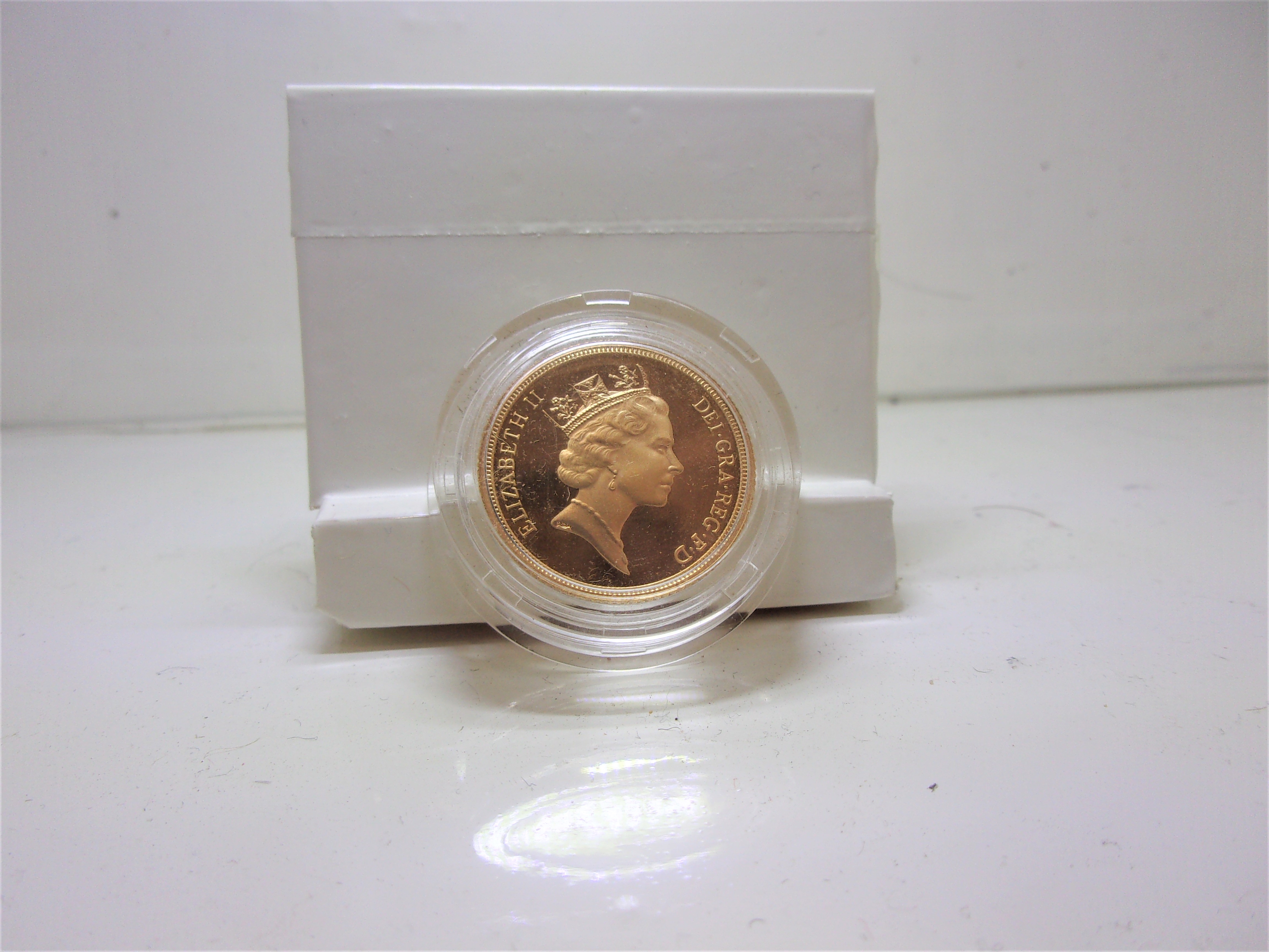 1996 Gold Proof Sovereign, slight toning to the Queen's Head