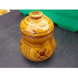 Barefoot Somerset Pottery - delightful 'Garlic' jar
