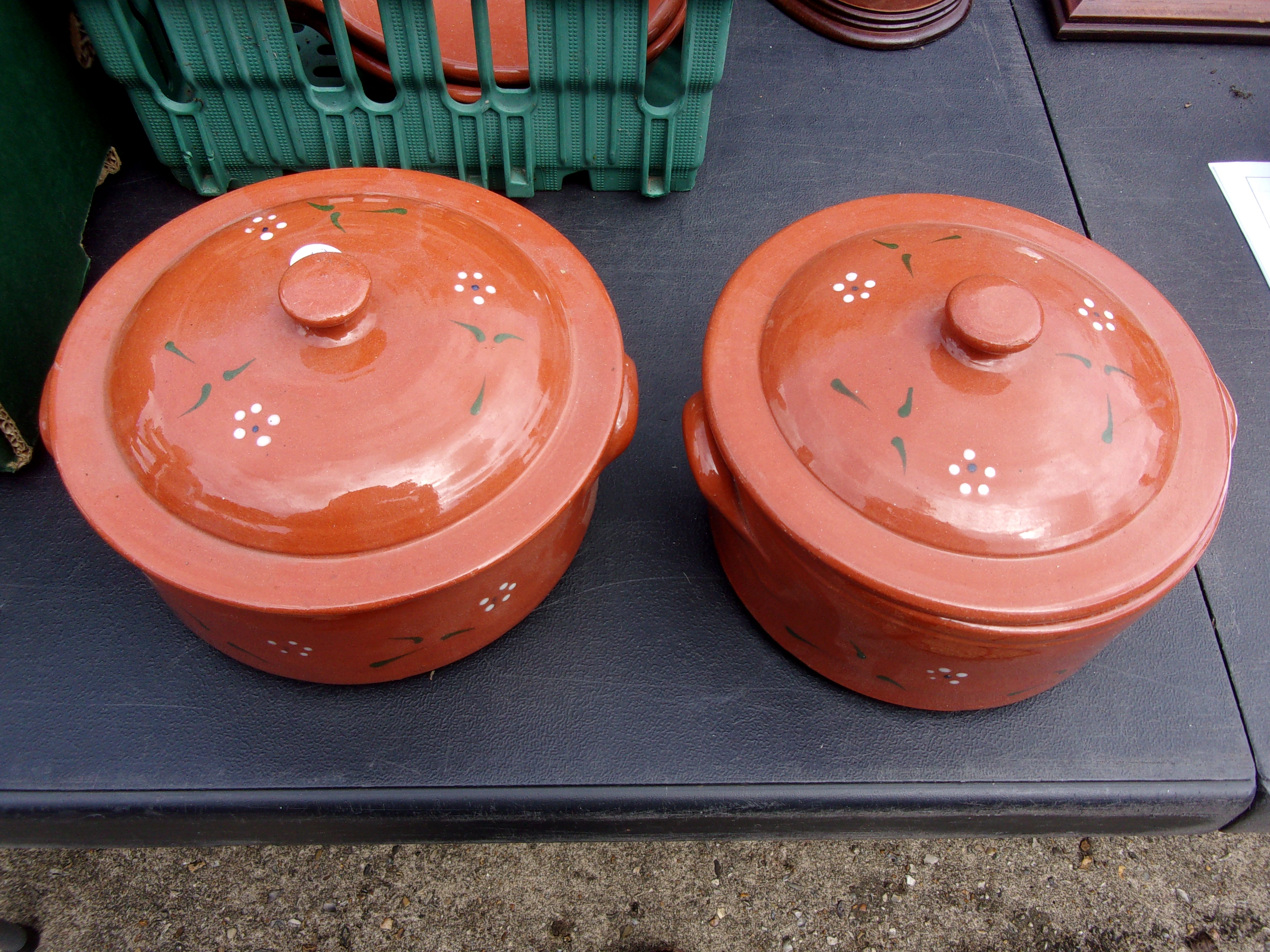 Barefoot Somerset - A pair of Decorative Bowls with Lids