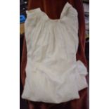 Lot of chasuble white undergarments (6) and alter coverings. Different sizes and colours