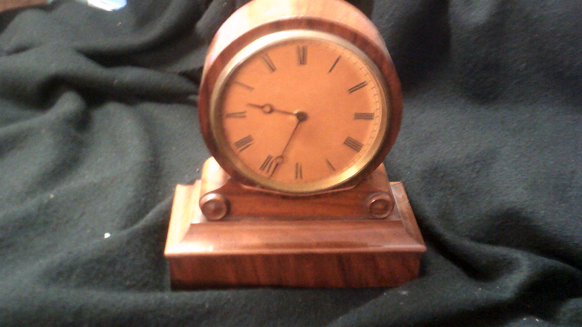 Vintage French Mantel Clock by Brevetted-Rose wood case, late 19th Century, Roman numerals,