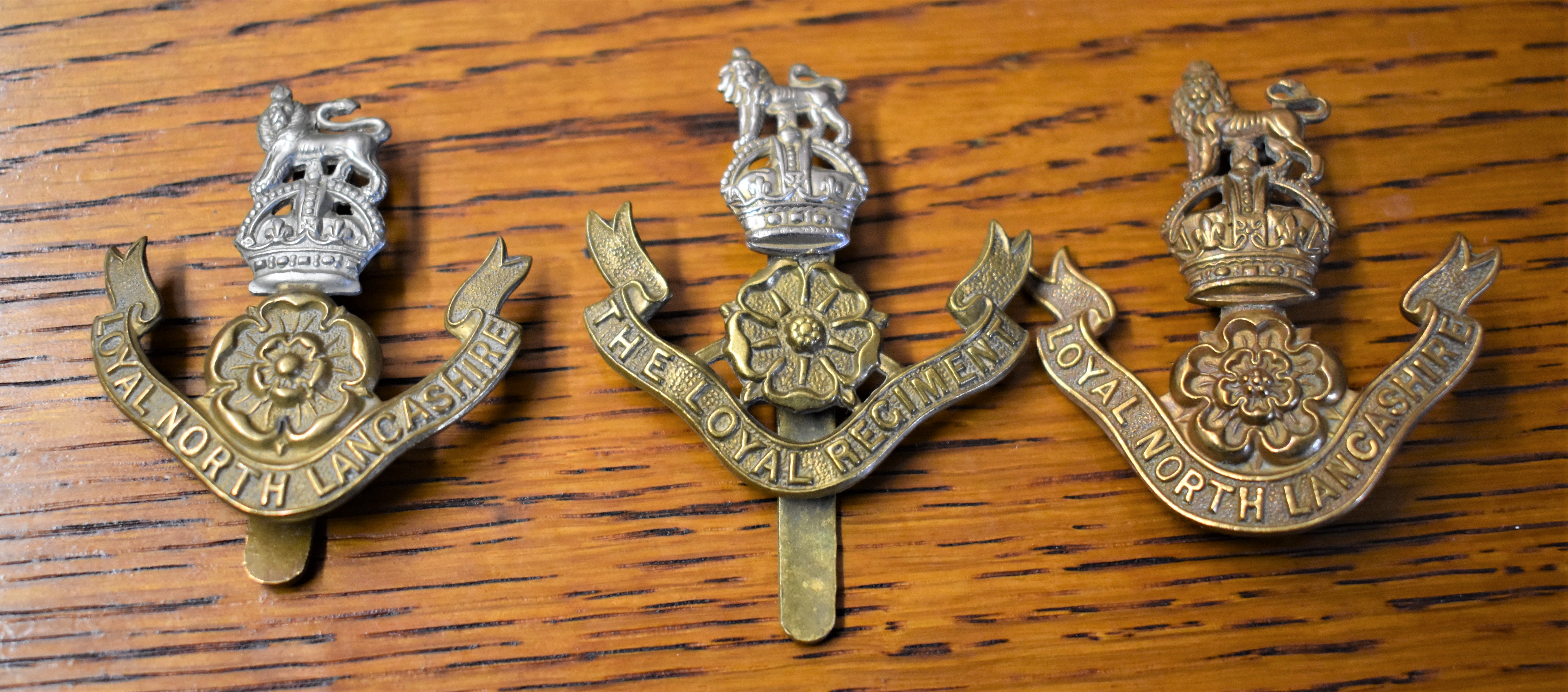 Loyal North Lancashire Regiment WWI Cap Badge (Bi-metal), Slider. K&K: 664-Loyal North Lancashire