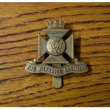 The Wiltshire Regiment Cap Badge (Gilding-metal), slider.