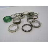 BAG CONTAINING SELECTION OF SILVER & WHITE METAL RINGS