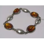 SILVER MARKED AMBER BRACELET, with bolt ring clasp, alternating plain and modern amber links