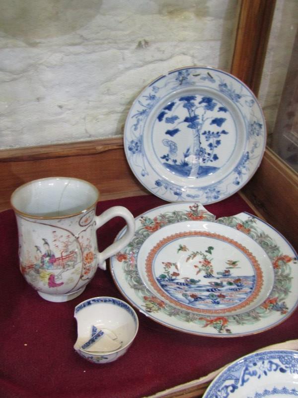 ORIENTAL CERAMICS, 18th Century famile rose bell shaped tankard and other tableware (extensively - Image 2 of 5