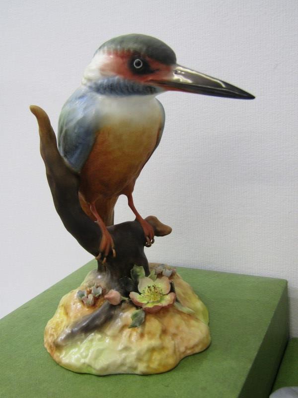 ROYAL CROWN DERBY BIRDS, three boxed figures of Blue Tit & Chicks, Bullfinch & Kingfisher - Image 3 of 8