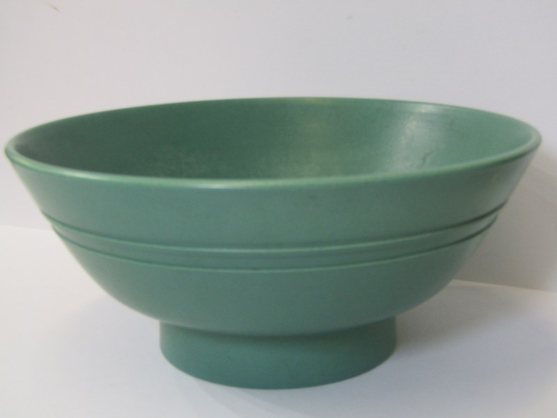 KEITH MURRAY, Wedgwood green glazed 11" circular fruit bowl (interior glaze wear)