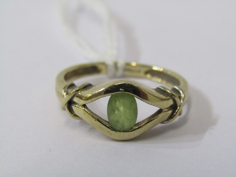 9CT YELLOW GOLD PERIDOT SOLITAIRE RING, size L/M - Image 2 of 2