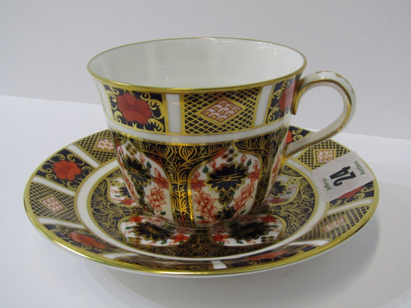 ROYAL CROWN DERBY TEAWARE, 21 piece "Japan" pattern teaware including cream jug & sugar bowl - Image 4 of 6