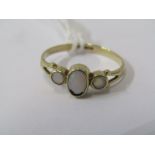 9CT YELLOW GOLD 3 STONE OPAL RING, size O/P