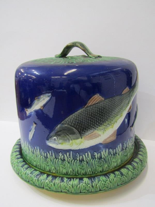 VICTORIAN MAJOLICA CHEESE DISH, fish decorated cheese dome & base (some damage to base) - Image 2 of 10