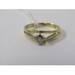 9CT YELLOW & WHITE GOLD DIAMOND SOLITAIRE RING, approx 3.3grm in weight, size P/Q