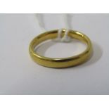 22ct YELLOW GOLD WEDDING BAND, approx 4.4 grams, size M/N