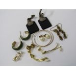 MIXED GOLD, YELLOW METAL AND WHITE METAL EARRINGS, including gold and cultured pearl, jade, faux