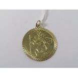 9ct YELLOW GOLD ST CHRISTOPHER PENDANT, approx 3.9 grams in weight