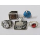 SILVER RINGS, collection of 4 heavy silver rings and 1 pendant, including stone set