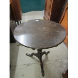 GEORGIAN PROVINCIAL SUPPER TABLE, oak circular tilt top supper table on plain tripod cabriole