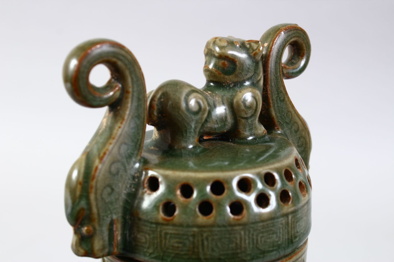 A GOOD CHINESE LONGQUAN PORCELAIN INCENSE BURNER, with moulded archaic style design with moulded - Image 6 of 7