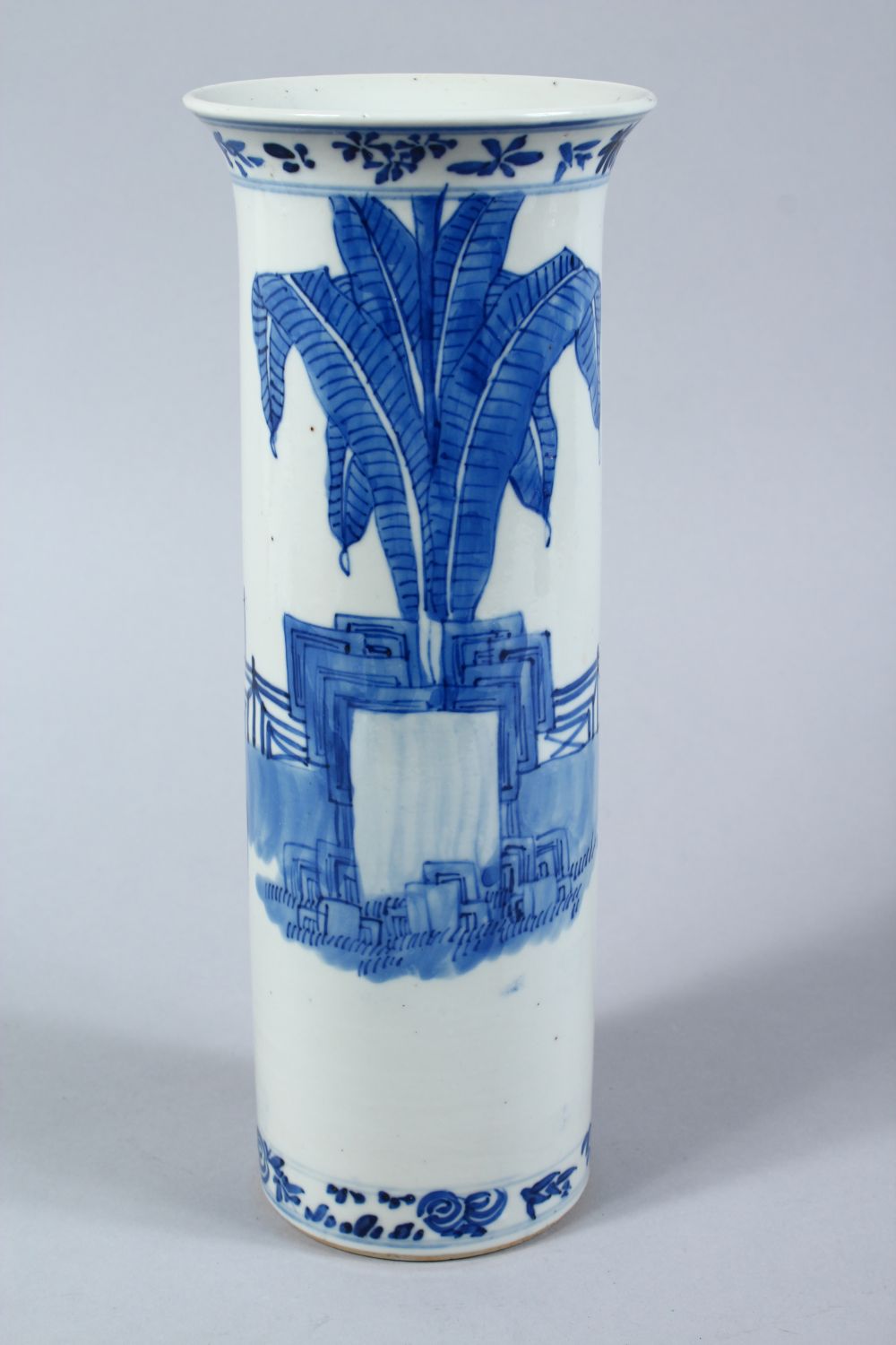 A 19TH CENTURY CHINESE BLUE & WHITE PORCELAIN CYLINDRICAL VASE, the vase decorated with scenes of - Image 3 of 8