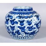 A 19TH CENTURY CHINESE PORCELAIN BLUE & WHITE JAR / VASE, the body of the vase decorated with scenes