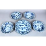 FIVE CHINESE 18TH CENTURY BLUE & WHITE PORCELAIN PLATES / DISHES, the four smaller dishes