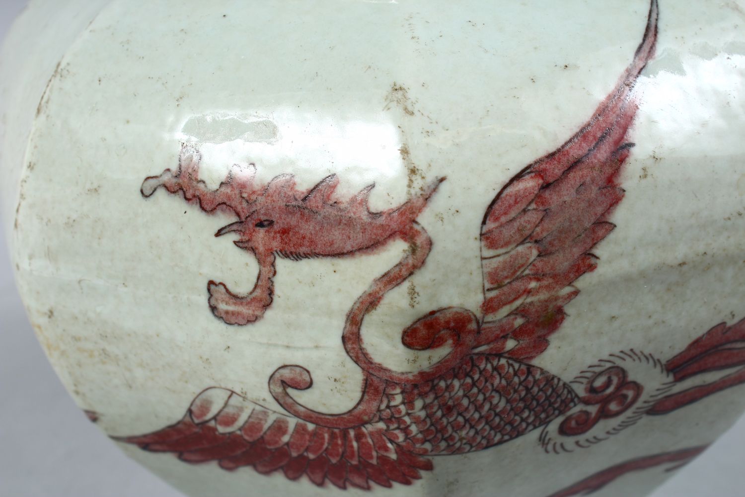 A CHINESE IRON RED DECORATED OCTAGONAL PORCELAIN JAR, the body of the jar decorated in iron red to - Image 6 of 8