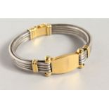 A STYLISH 18CT GOLD AND WOVEN SILVER BRACELET.
