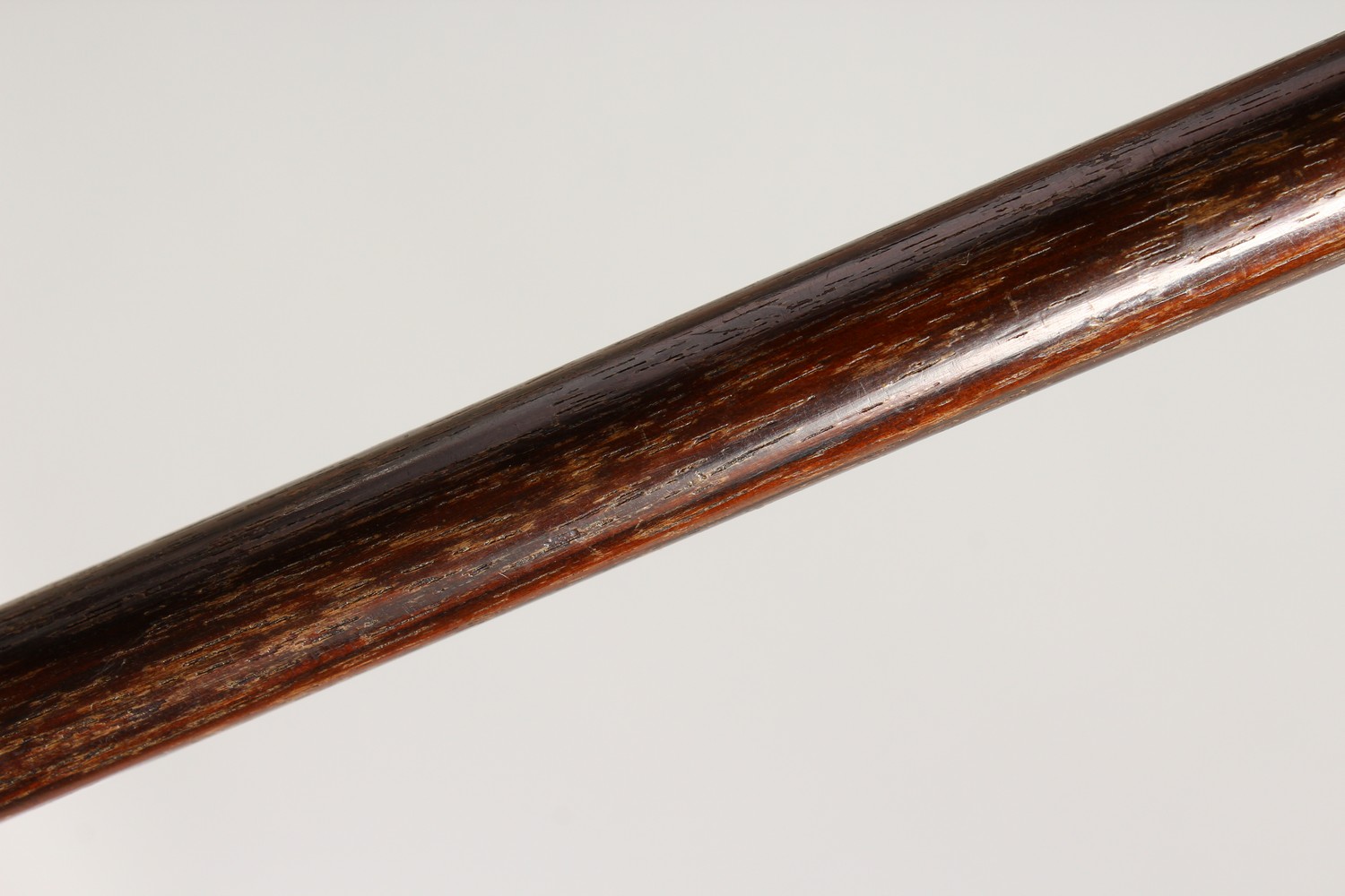 A 9CT GILD TOP WALKING CANE. 3ft long. - Image 6 of 8