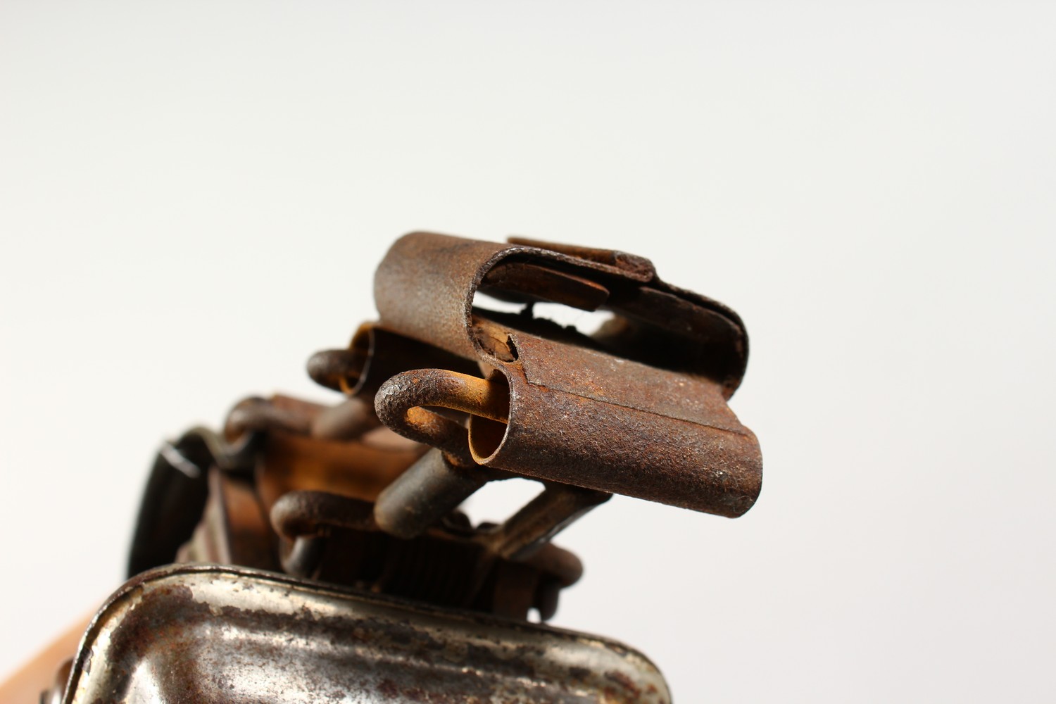 A VINTAGE TIN "SILVER PET" CYCLE LAMP. - Image 10 of 10