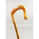 A HORN HANDLED SHEPHERDS CROOK. 50.5ins long.