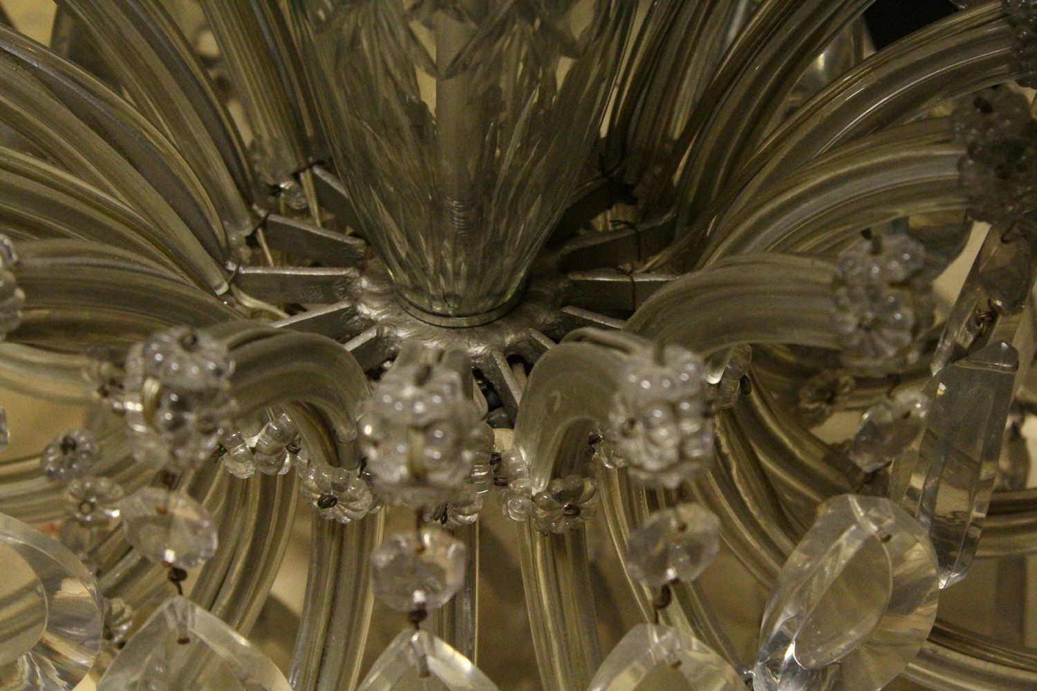 A GOOD LARGE CUT GLASS CHANDELIER, with baluster shape cut glass stem, sixteen small branches with - Image 6 of 6