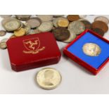 AN ISLE OF MAN 1974 ONE CROWN and sundry coins.