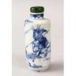 A GOOD 19TH CENTURY CHINESE BLUE & WHITE PORCELAIN CYLINDRICAL SNUFF BOTTLE, the body decorated with