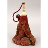 AN EARLY 17TH / 18TH CENTURY TURKISH OTTOMAN METAL THREAD EMBROIDERED VELVET & LEATHER POWDER FLASK,