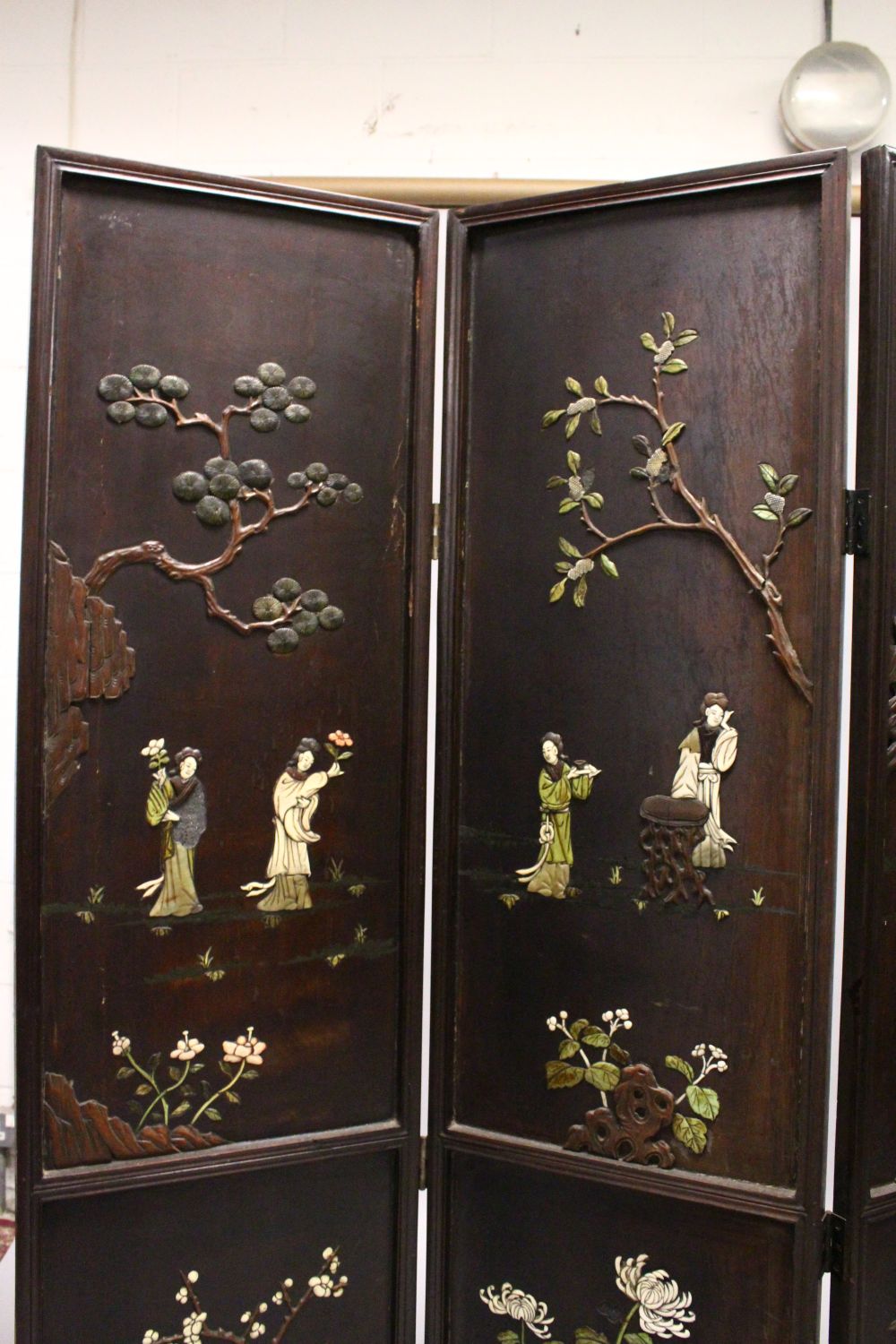 A 19TH CENTURY CHINESE HARDWOOD AND INLAID FOUR FOLD SCREEN, each panel inlaid with carved bone - Image 2 of 9