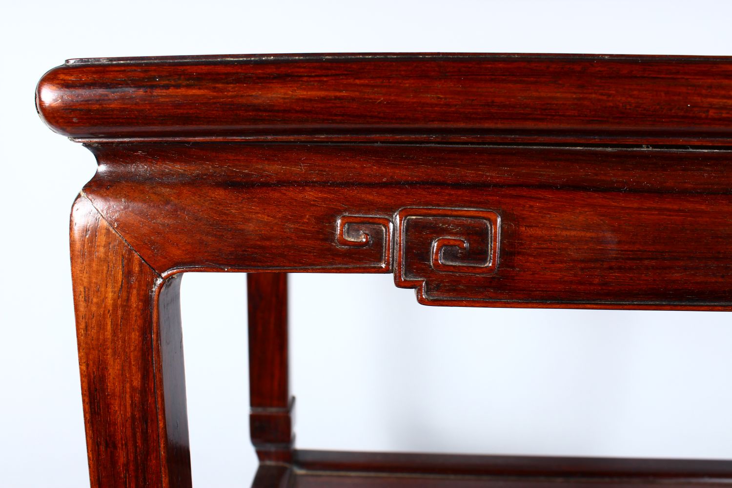 A GOOD 19TH CENTURY CHINESE HUANGHUALI HARDWOOD SIDE TABLE, the rectangular formed table with simple - Image 4 of 6