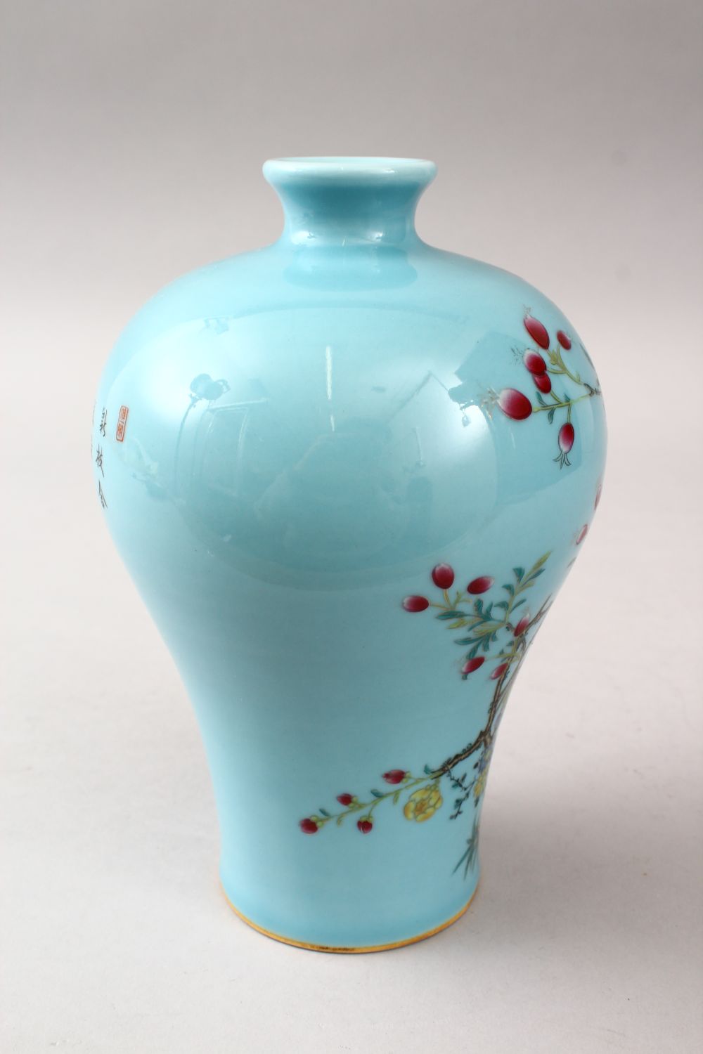 A GOOD CHINESE FAMILLE ROSE PORCELAIN MEIPING VASE, the body with a turquoise ground and decorated - Image 2 of 8