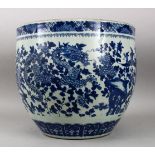 AN 18TH / 19TH CENTURY CHINESE BLUE & WHITE PORCELAIN FISH BOWL, the bowl decorated with scenes of