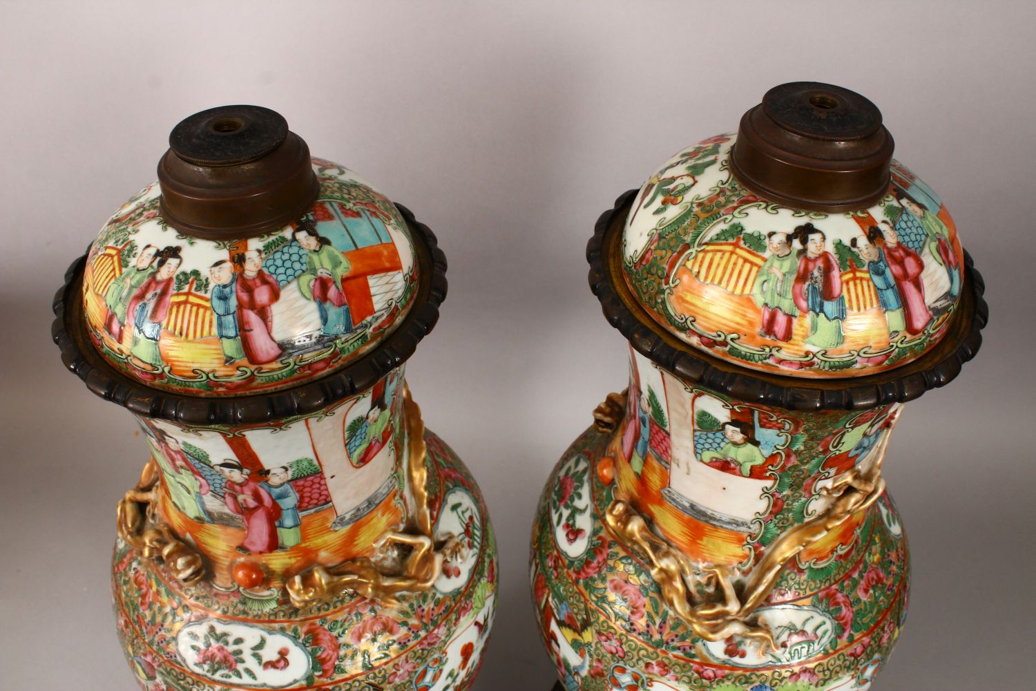 A PAIR OF CHINESE 19TH CENTURY CANTON PORCELAIN VASES / LAMPS, with panel decoration of figures, - Image 6 of 7