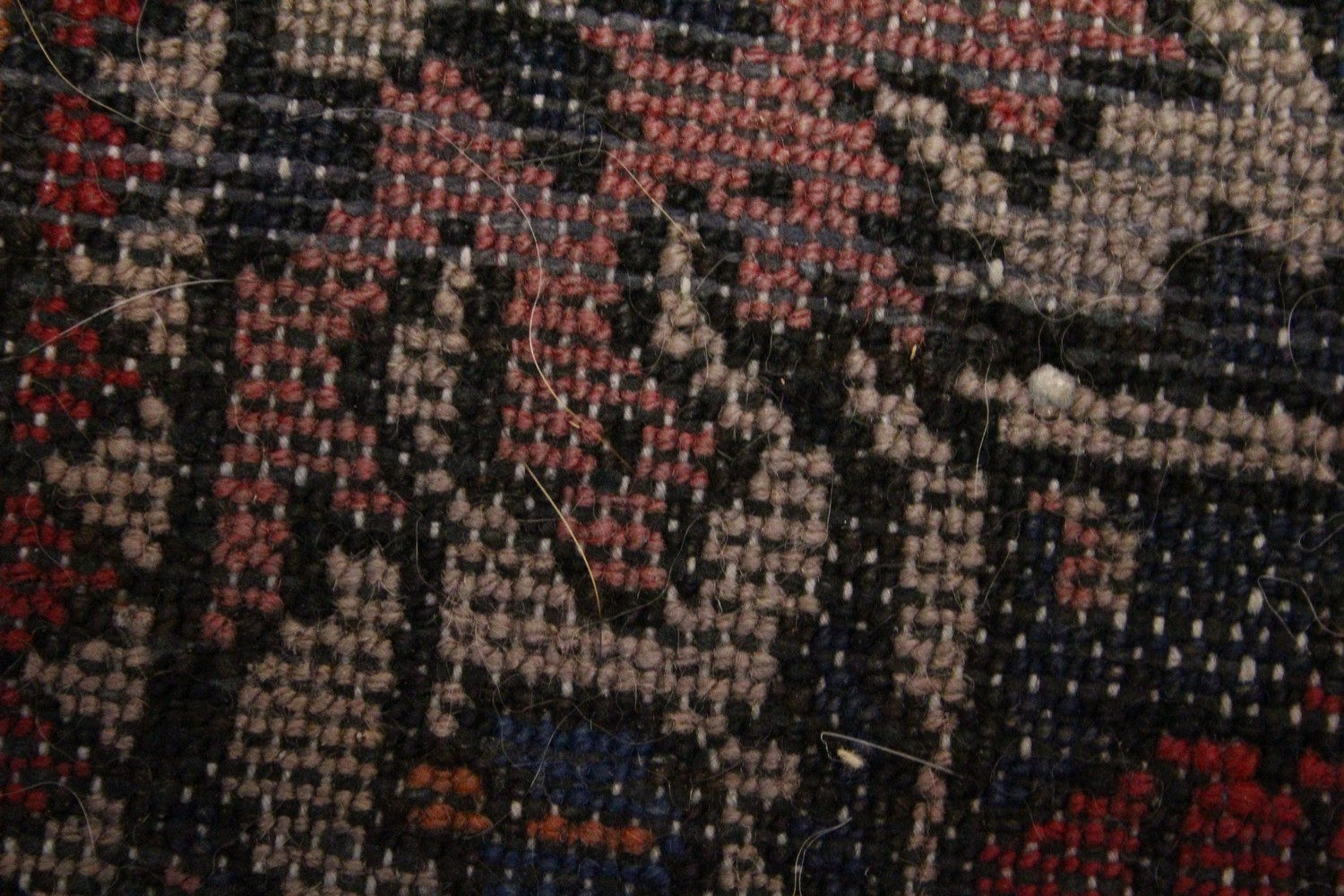 A PERSIAN RUG, 20TH CENTURY, red ground with central medallion, within a dark blue border. 6ft - Image 11 of 11