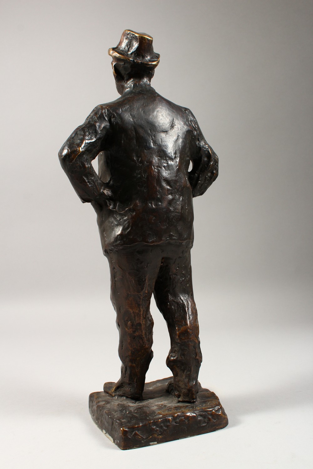 PRINCE PAOLO TROUBETZKOY (1866-1938) RUSSIAN. A GOOD CAST BRONZE OF A MAN standing hands on hips, - Image 5 of 8